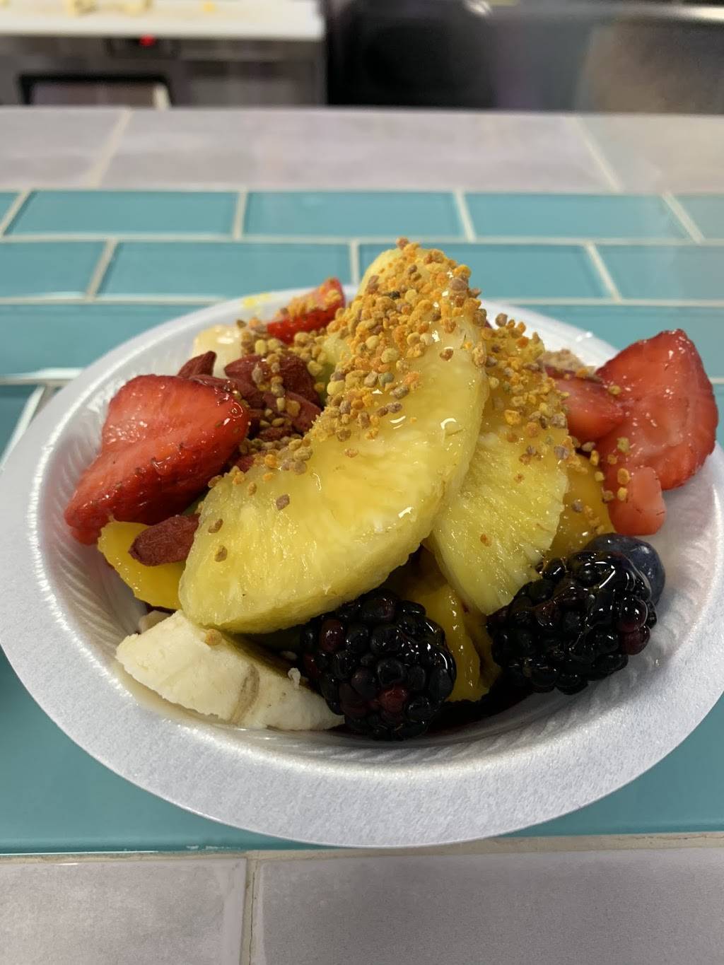 Berry Boss Acai | restaurant | 4615 4th St N, St. Petersburg, FL 33703, USA | 7277670458 OR +1 727-767-0458