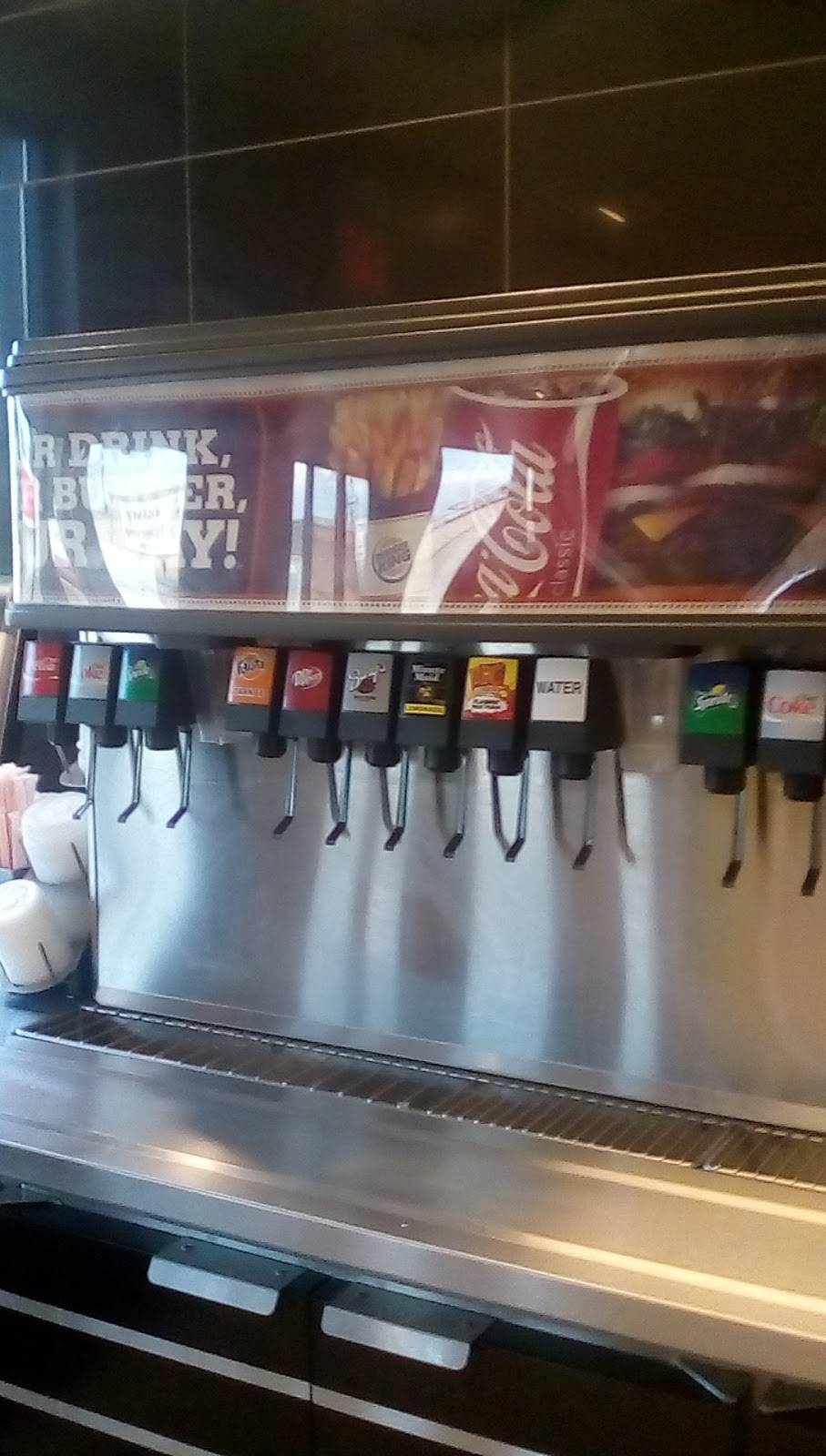 Burger King | restaurant | 17440 E Warren Ave, Detroit, MI 48224, USA | 3134588593 OR +1 313-458-8593