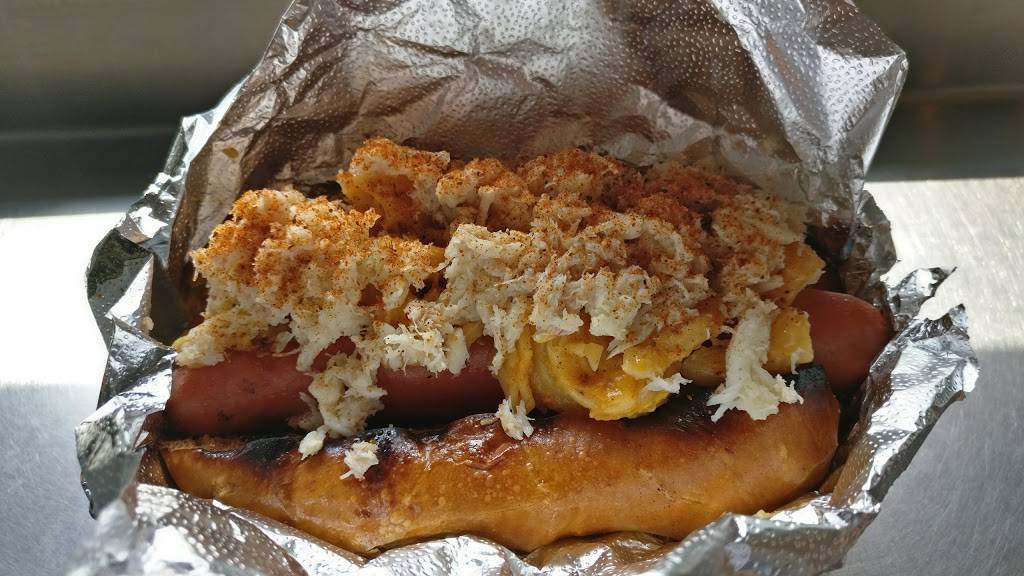 Stuggys | meal takeaway | 809 S Broadway, Baltimore, MD 21231, USA | 4103270228 OR +1 410-327-0228