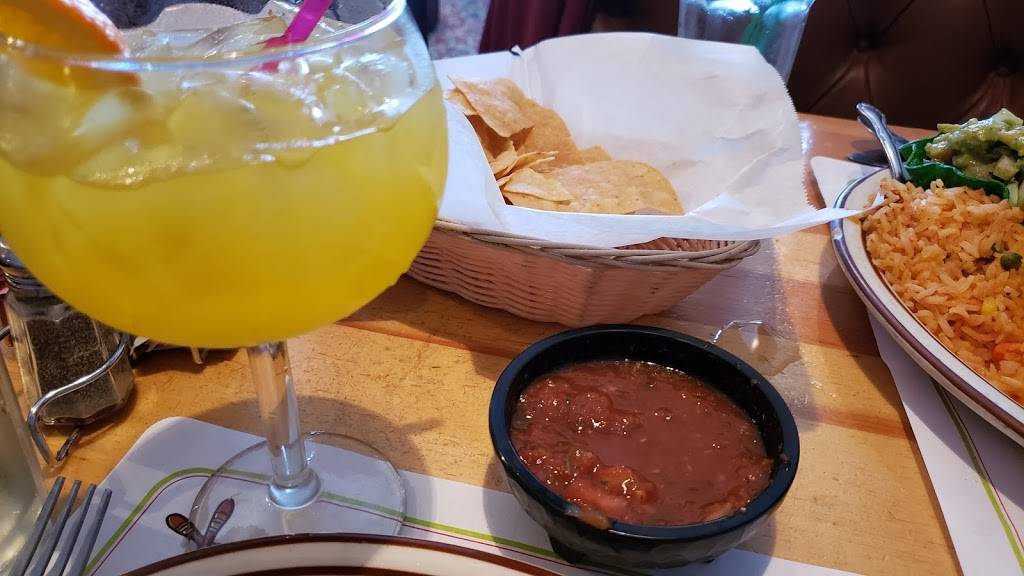 El Toreo L10 | restaurant | 830 W Ave L # 139, Lancaster, CA 93534, USA | 6619748683 OR +1 661-974-8683