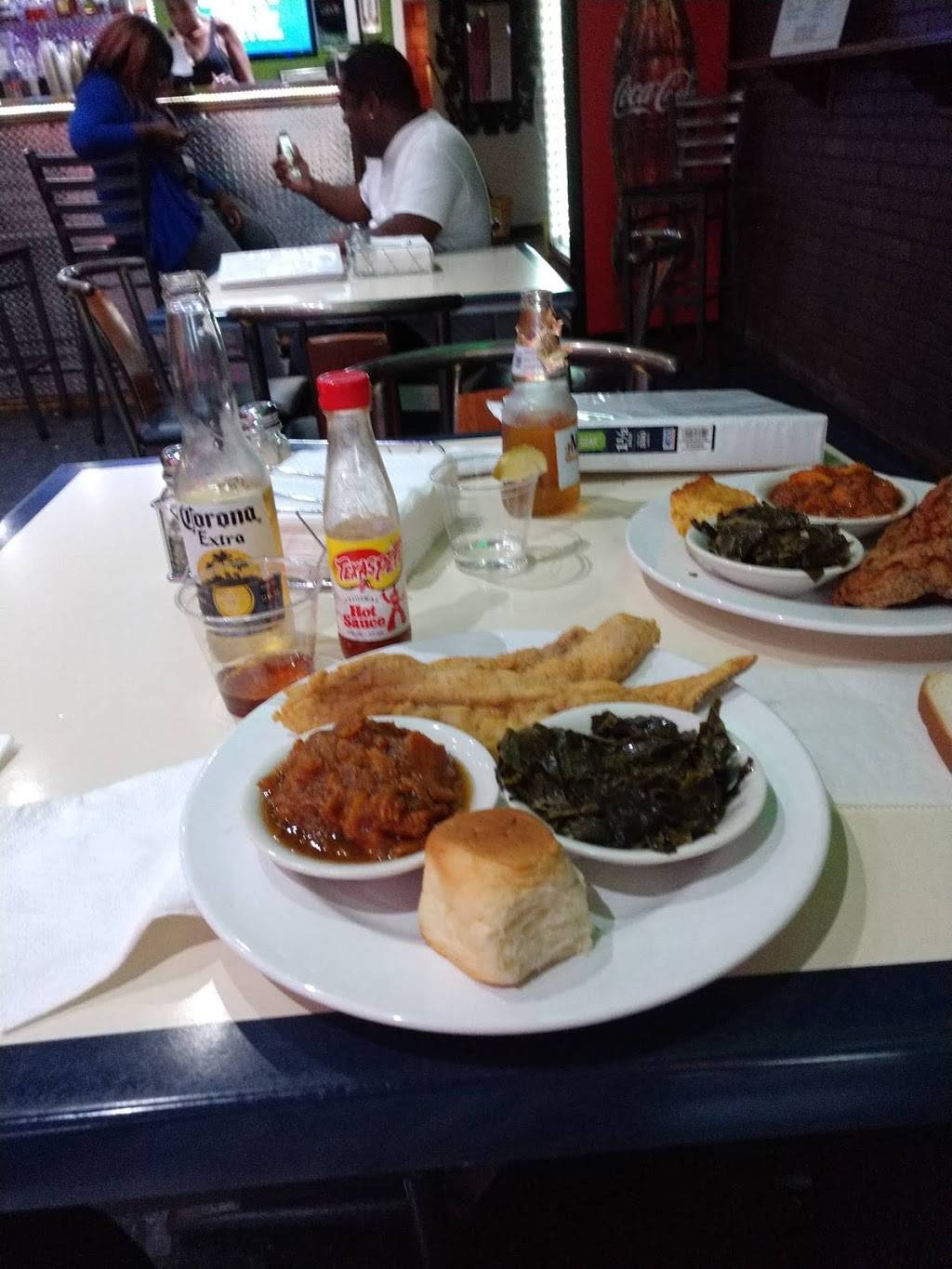 Wing and A Prayer Restaurant & Lounge | restaurant | 604 E Pembroke Ave, Hampton, VA 23669, USA | 7577279000 OR +1 757-727-9000