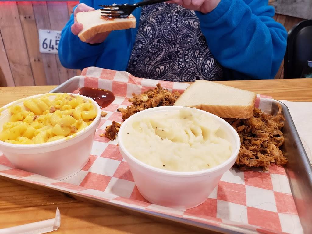 The Meat Sweats | restaurant | 393 E Main St suit 2, Hendersonville, TN 37075, USA | 6157573736 OR +1 615-757-3736