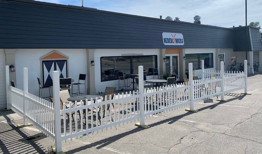 Nederlanders Tap & Golf - Pella | restaurant | 514 Main St, Pella, IA 50219, USA | 6416211614 OR +1 641-621-1614