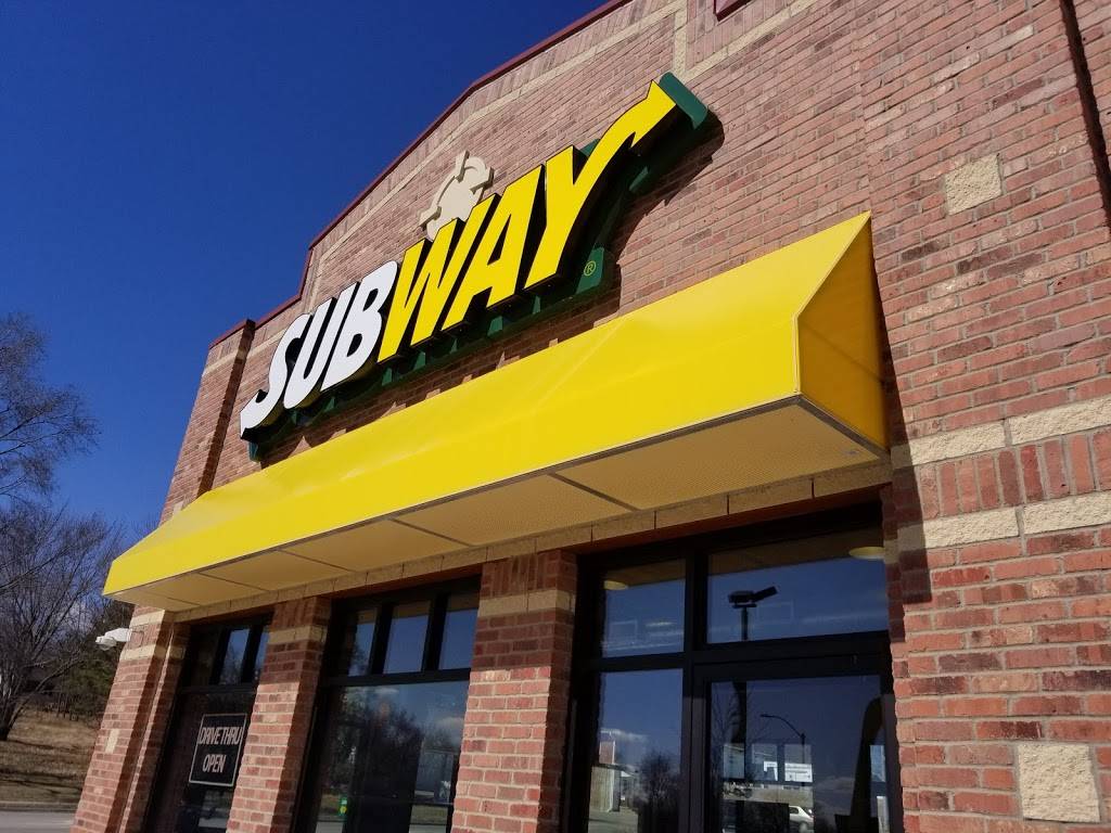 Subway | meal takeaway | 406 MO-7, Pleasant Hill, MO 64080, USA | 8169874444 OR +1 816-987-4444