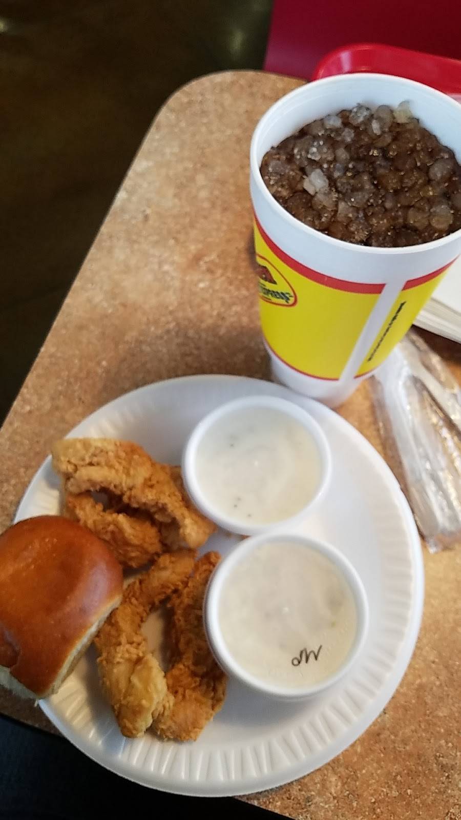 Chicken Express | restaurant | 5540 SE 29th St, Del City, OK 73115, USA | 4052564928 OR +1 405-256-4928