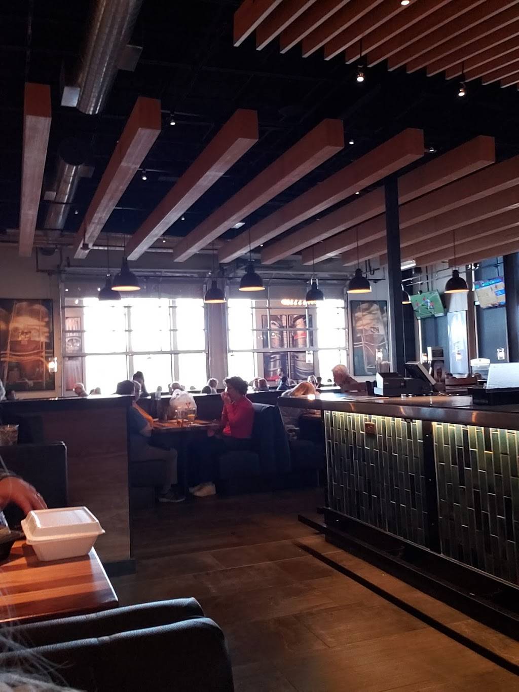 BJs Restaurant & Brewhouse | restaurant | 14245 W Colfax Ave, Lakewood, CO 80401, USA | 7209274260 OR +1 720-927-4260