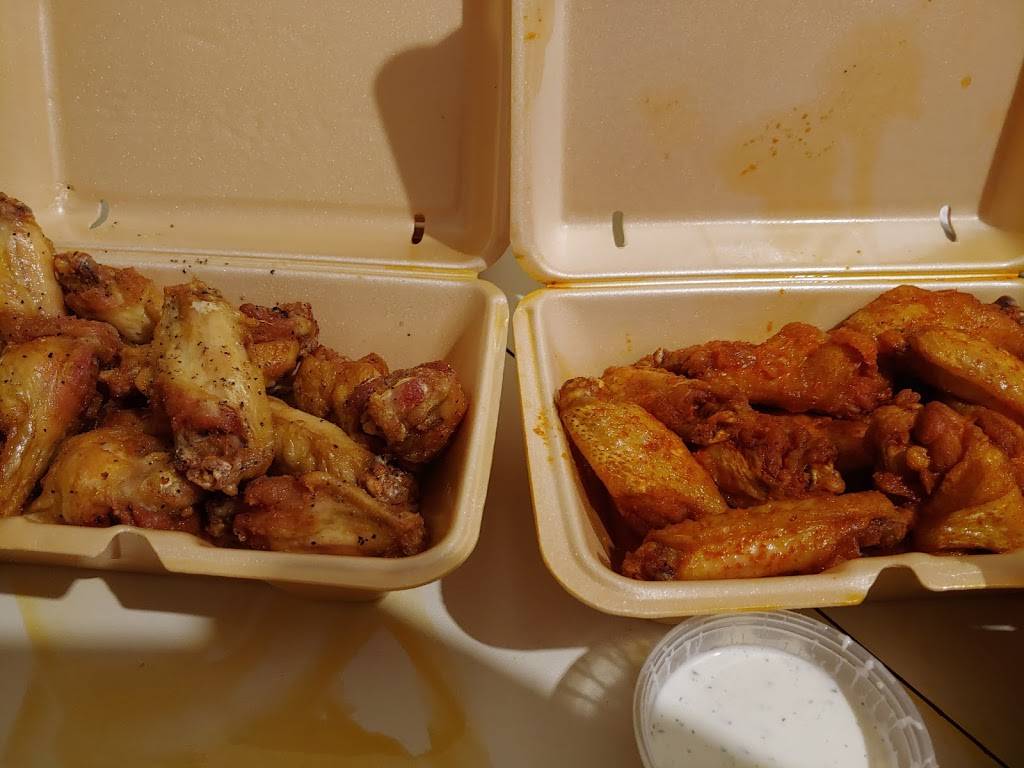 Wingstop | restaurant | 2044 W Oaklawn Rd Ste 130, Pleasanton, TX 78064, USA | 8305698188 OR +1 830-569-8188