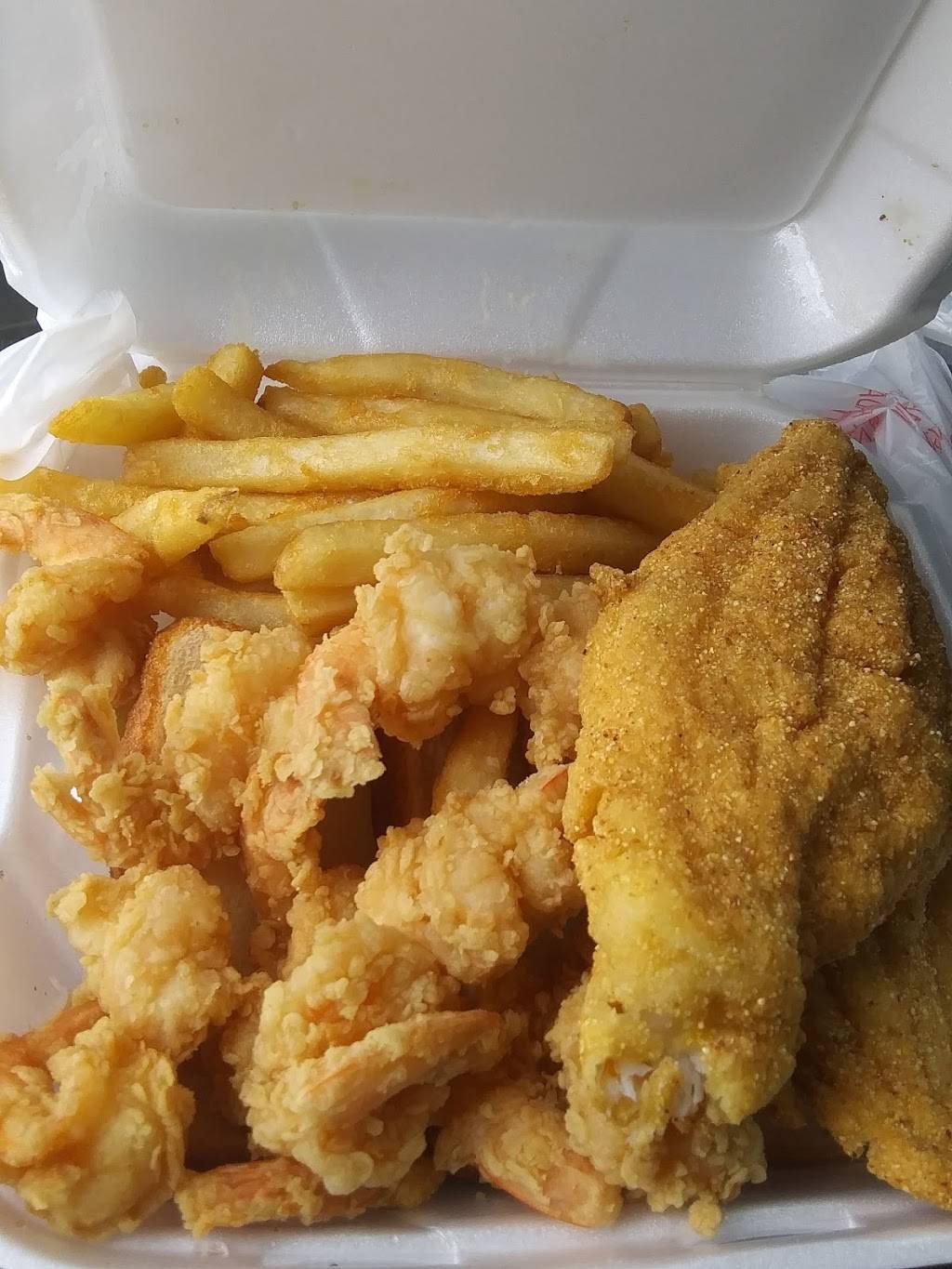 Original Jays Fish & Chicken | restaurant | 2729 US-17, Brunswick, GA 31523, USA | 9122651800 OR +1 912-265-1800