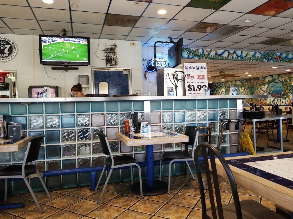 Agua Azul Seafood | restaurant | 425 E Main St, Grand Prairie, TX 75050, USA | 9722625050 OR +1 972-262-5050