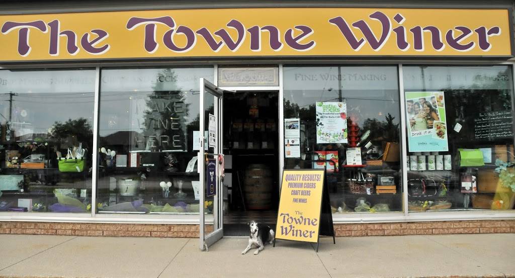 The Towne Winer | restaurant | Downey Road Centre, 115 Downey Rd #5, Guelph, ON N1C 1A2, Canada | 5198249191 OR +1 519-824-9191