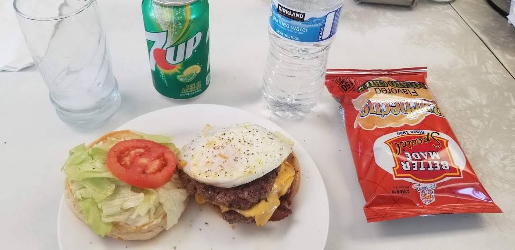 Chili Bowl | restaurant | 223 Cesar E Chavez Ave, Pontiac, MI 48342, USA | 2483342267 OR +1 248-334-2267