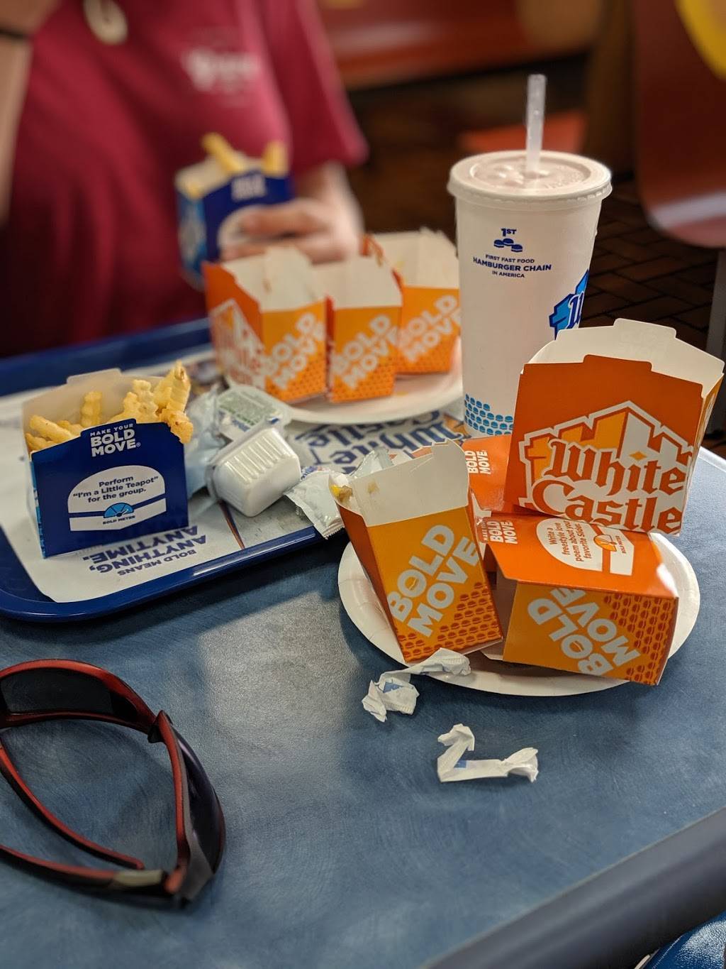 White Castle | restaurant | 2201 Dickerson Pike, Nashville, TN 37207, USA | 6152627503 OR +1 615-262-7503