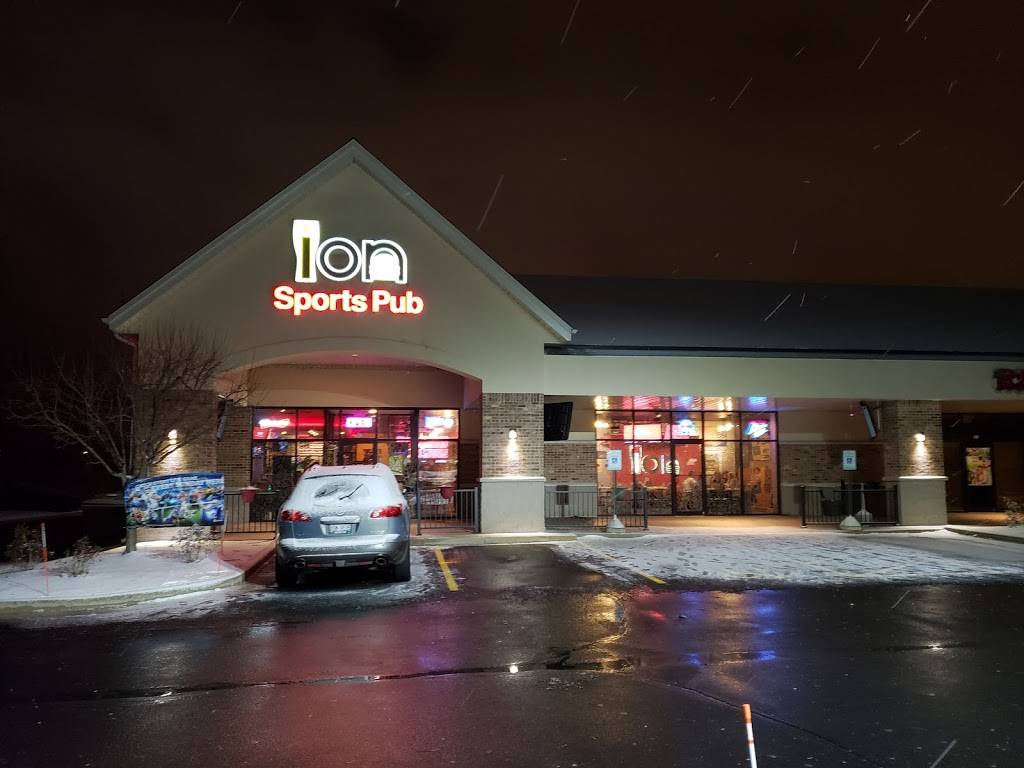 Ion Sports Pub & Grill | restaurant | 1102 E Paradise Dr, West Bend, WI 53095, USA | 2624291395 OR +1 262-429-1395