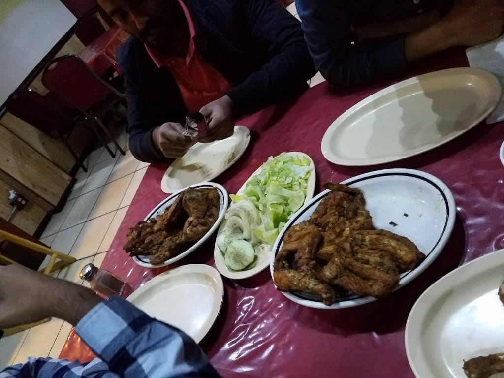 Lahore Food & Grill | restaurant | 2116 W Devon Ave, Chicago, IL 60659, USA | 7737614919 OR +1 773-761-4919