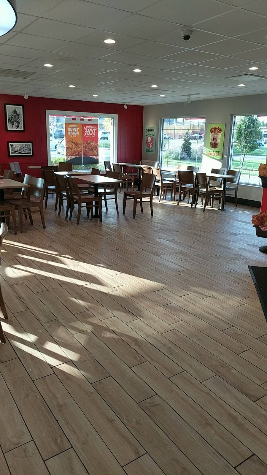 KFC | restaurant | 1447 Lexington Ave, Mansfield, OH 44907, USA | 4197569838 OR +1 419-756-9838