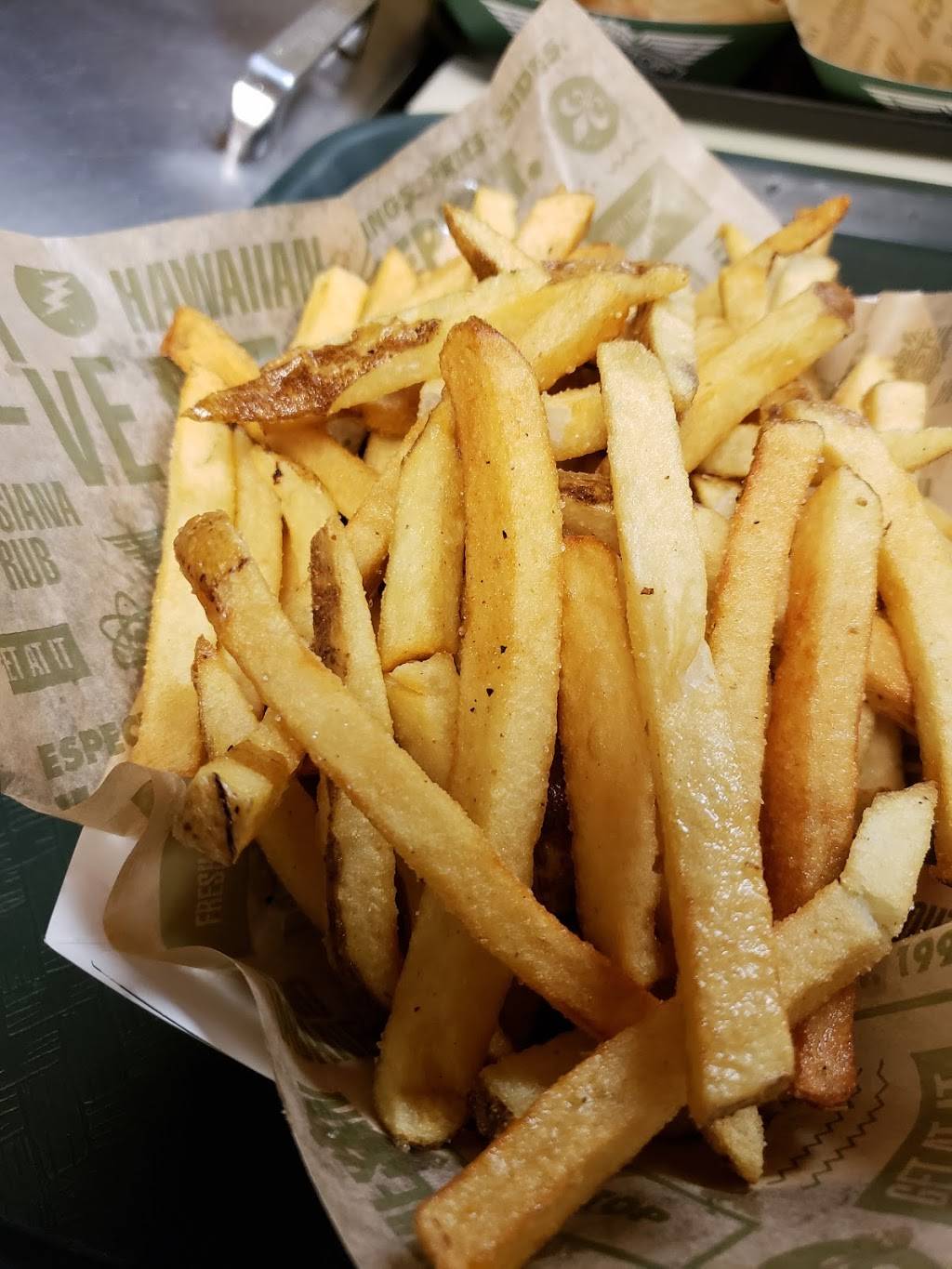 Wingstop | restaurant | 1093 B St R1-B1, Hayward, CA 94541, USA | 5108819464 OR +1 510-881-9464