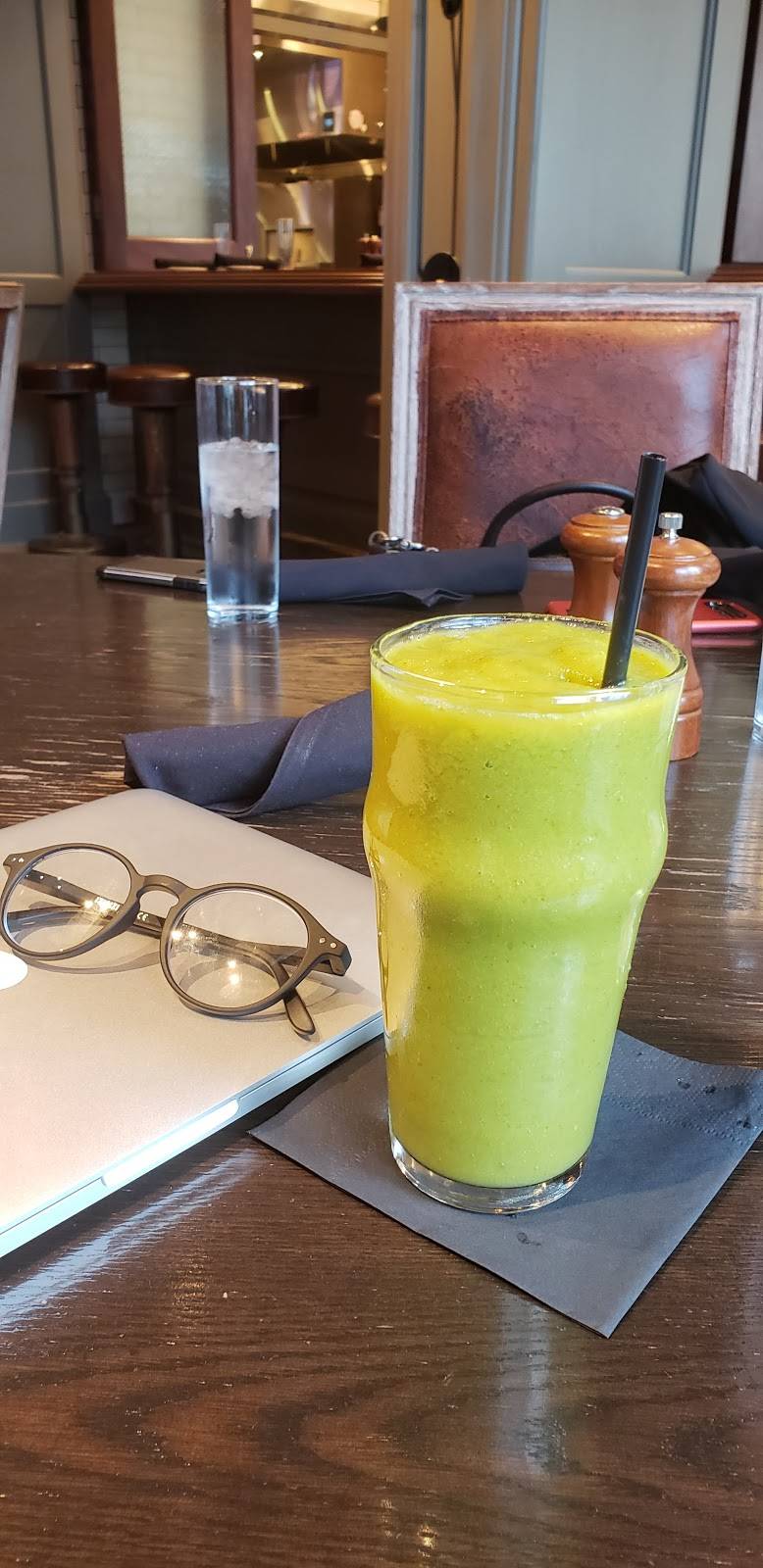 Taste 222 | restaurant | 222 N Canal St, Chicago, IL 60606, USA | 3123836620 OR +1 312-383-6620