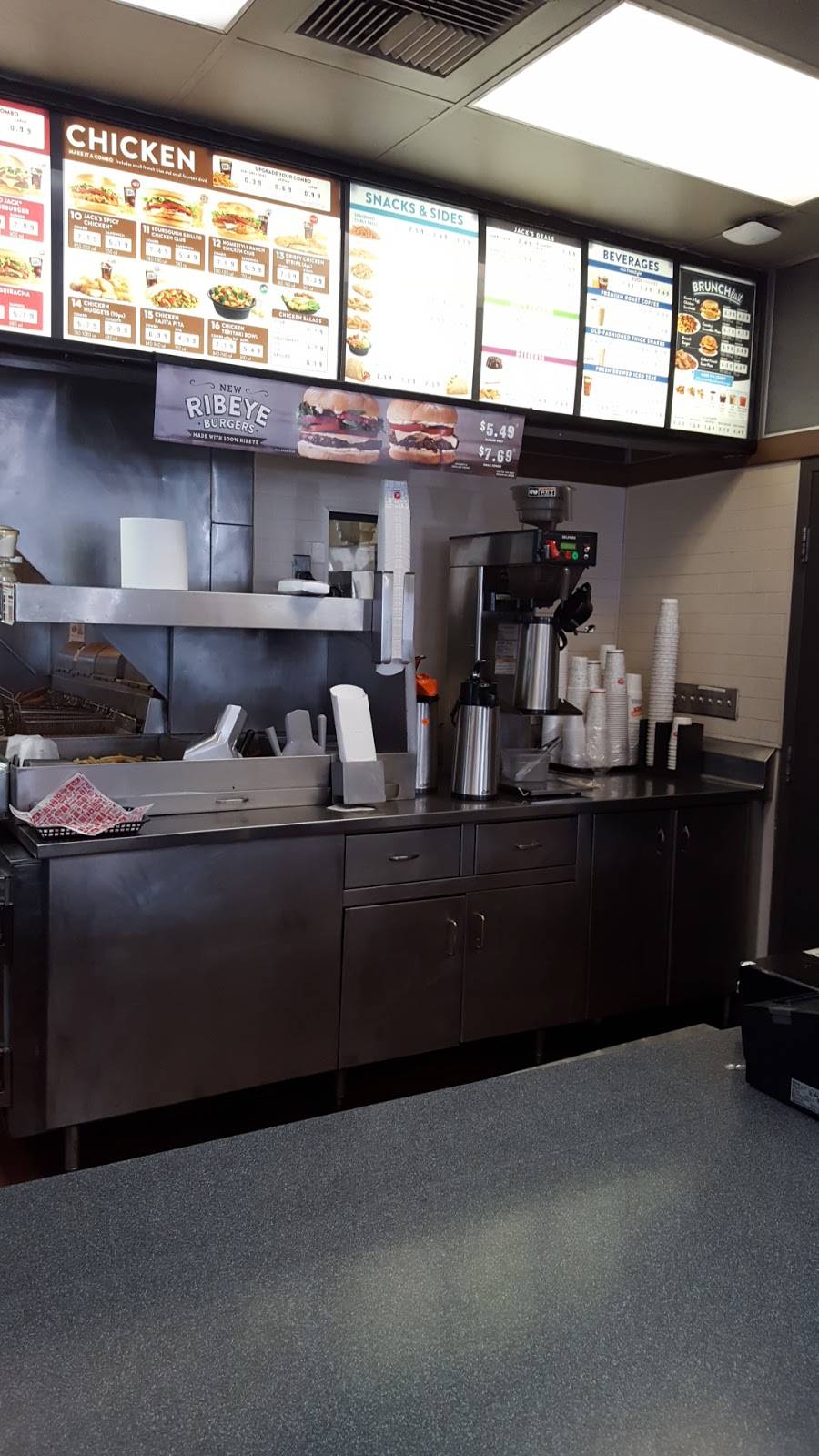 Jack in the Box | restaurant | 11306 Crenshaw Blvd, Inglewood, CA 90303, USA | 3232429499 OR +1 323-242-9499