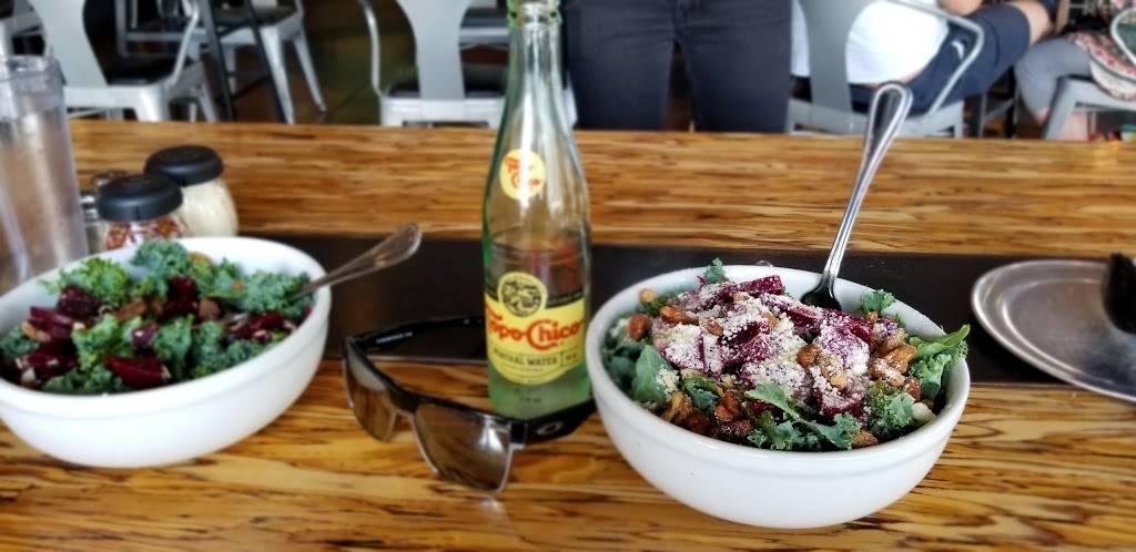 Via 313 Pizza | restaurant | 3016 Guadalupe St #100, Austin, TX 78705, USA | 5123586193 OR +1 512-358-6193