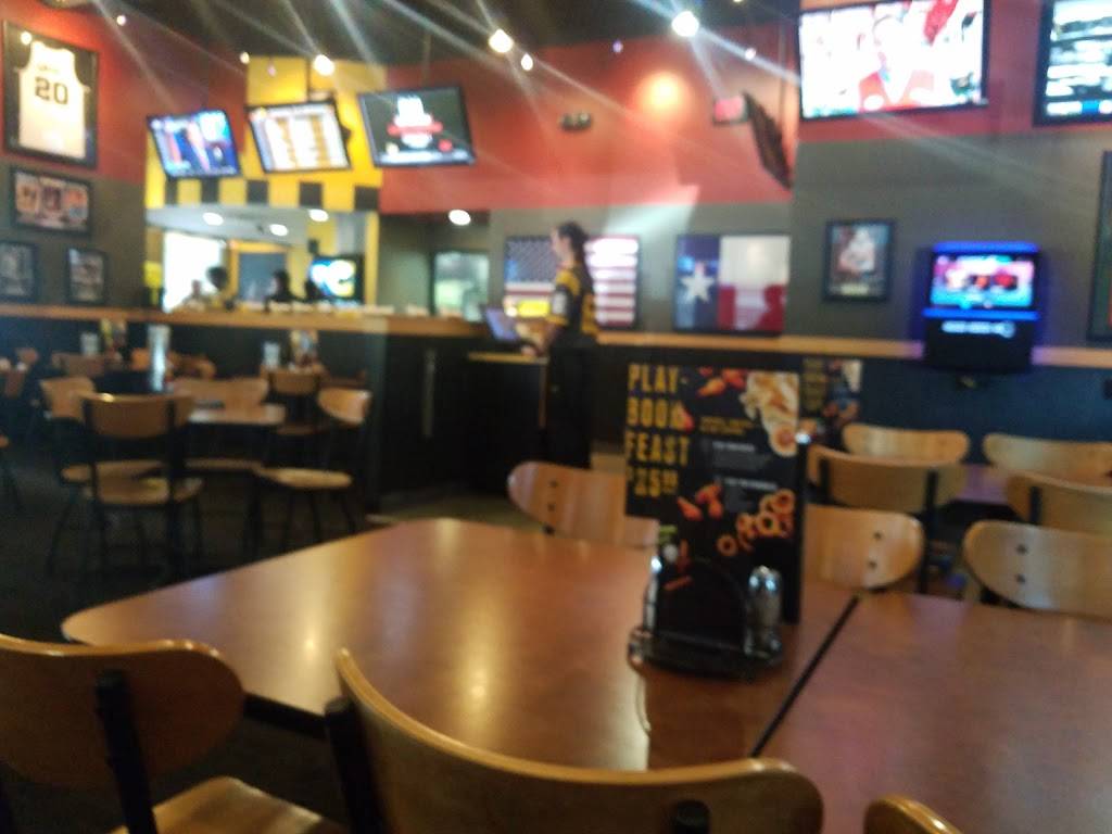 Buffalo Wild Wings | restaurant | 901 Little Texas Ln Building D, Austin, TX 78745, USA | 5129121147 OR +1 512-912-1147