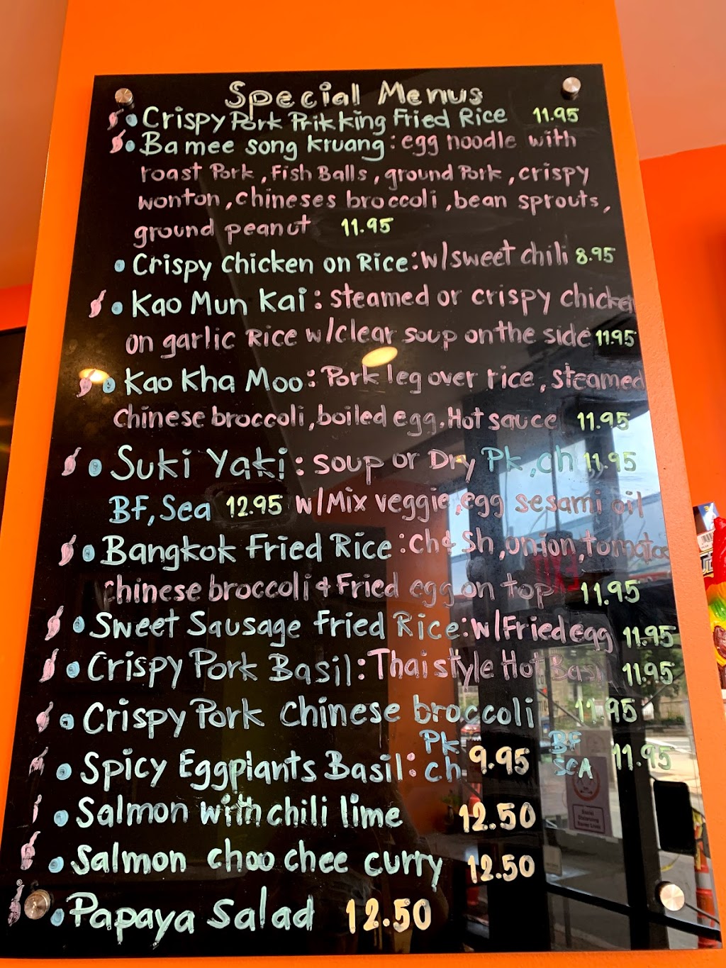 Pad Thai Cafe | restaurant | 6 Hemenway St, Boston, MA 02115, USA | 6172672828 OR +1 617-267-2828