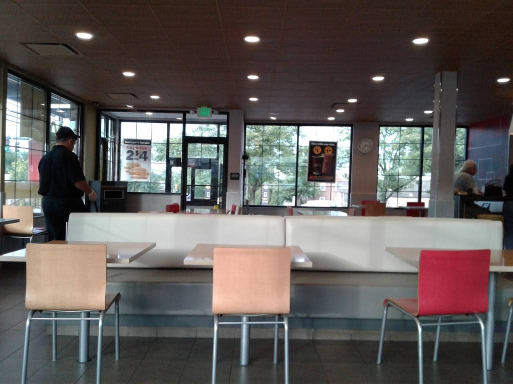 McDonalds | cafe | 501 Frederick Rd, Catonsville, MD 21228, USA | 4108694801 OR +1 410-869-4801