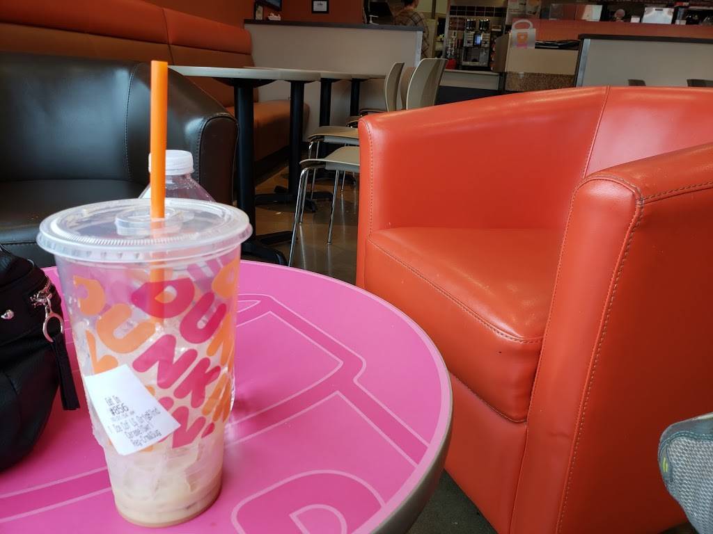 Dunkin | bakery | 4222 Fort Henry Dr, Kingsport, TN 37663, USA | 4232395476 OR +1 423-239-5476