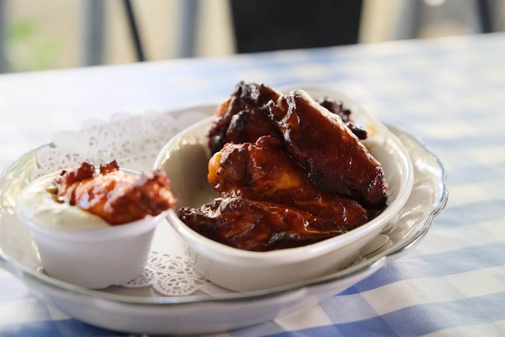 Blue Wing Saloon | restaurant | 9550 Main St, Upper Lake, CA 95485, USA | 7072752233 OR +1 707-275-2233