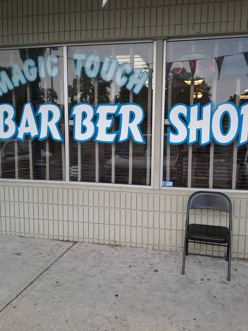 Fourth Down Grill | restaurant | 6607 Parallel Pkwy, Kansas City, KS 66102, USA | 9136085474 OR +1 913-608-5474