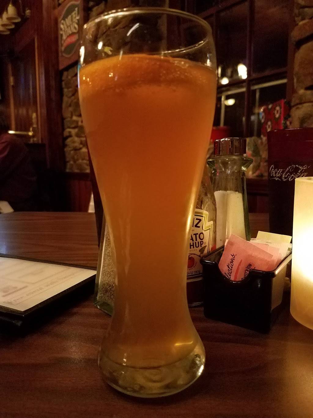 Beckers Corner | restaurant | 110 Old Bethlehem Rd, Quakertown, PA 18951, USA | 2155363220 OR +1 215-536-3220