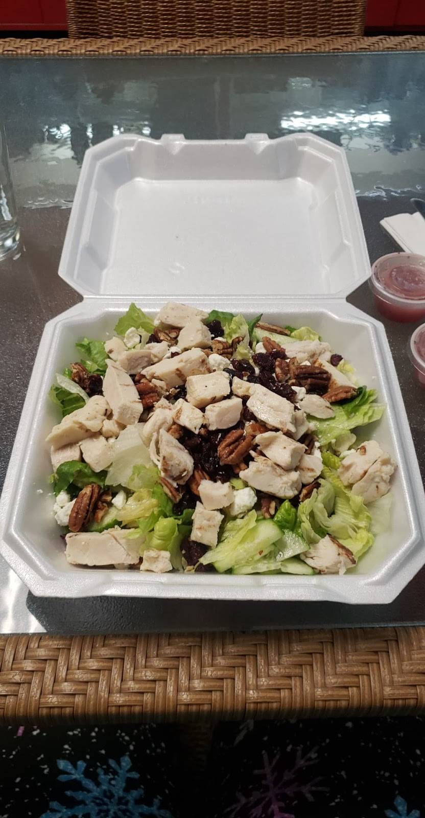 The Rec Room (Restaurant & Shake/Smoothie Bar) | restaurant | 1038 E Sternberg Rd, Muskegon, MI 49444, USA | 2317605403 OR +1 231-760-5403