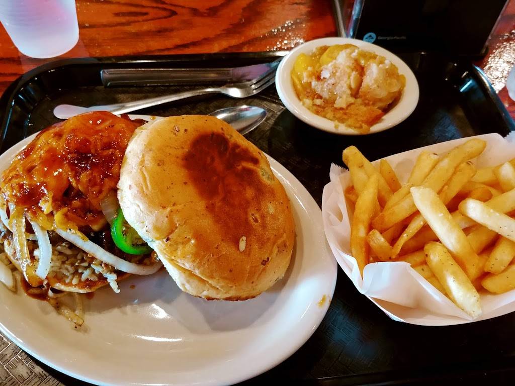 Hoots Smokehouse | restaurant | 7648 Canal St suite b, Houston, TX 77012, USA | 8324910556 OR +1 832-491-0556