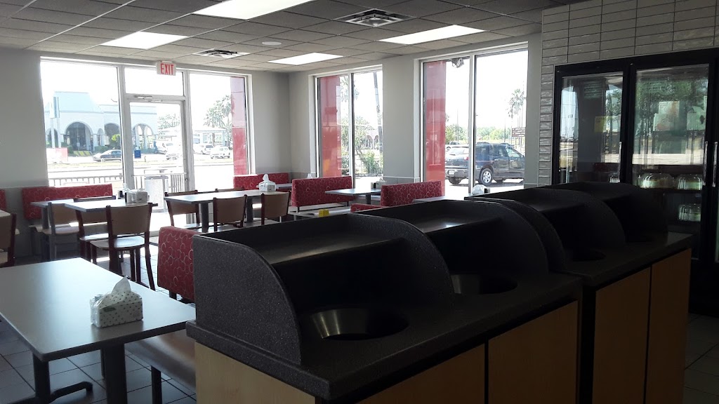 Dairy Queen | restaurant | 121 N Loop 499, Harlingen, TX 78550, USA | 9564126199 OR +1 956-412-6199