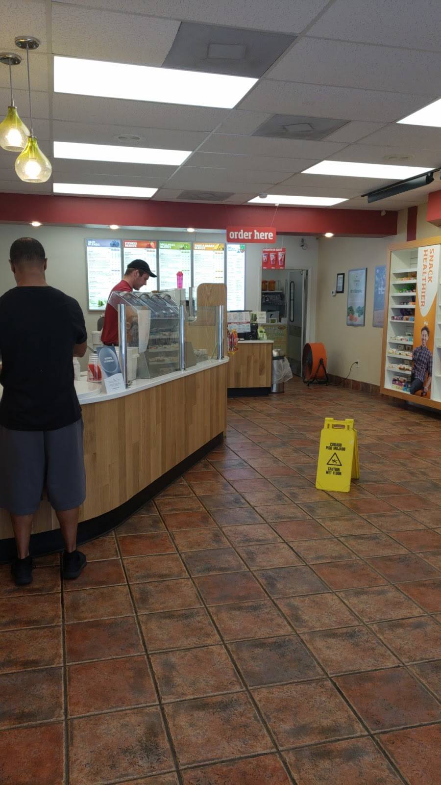 Smoothie King | restaurant | 5207 E Fowler Ave, Temple Terrace, FL 33617, USA | 8139853888 OR +1 813-985-3888