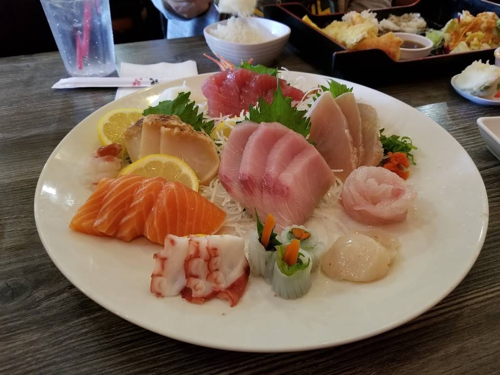 I Luv Sushi | restaurant | 3215 E Carson St, Lakewood, CA 90712, USA | 5624218917 OR +1 562-421-8917