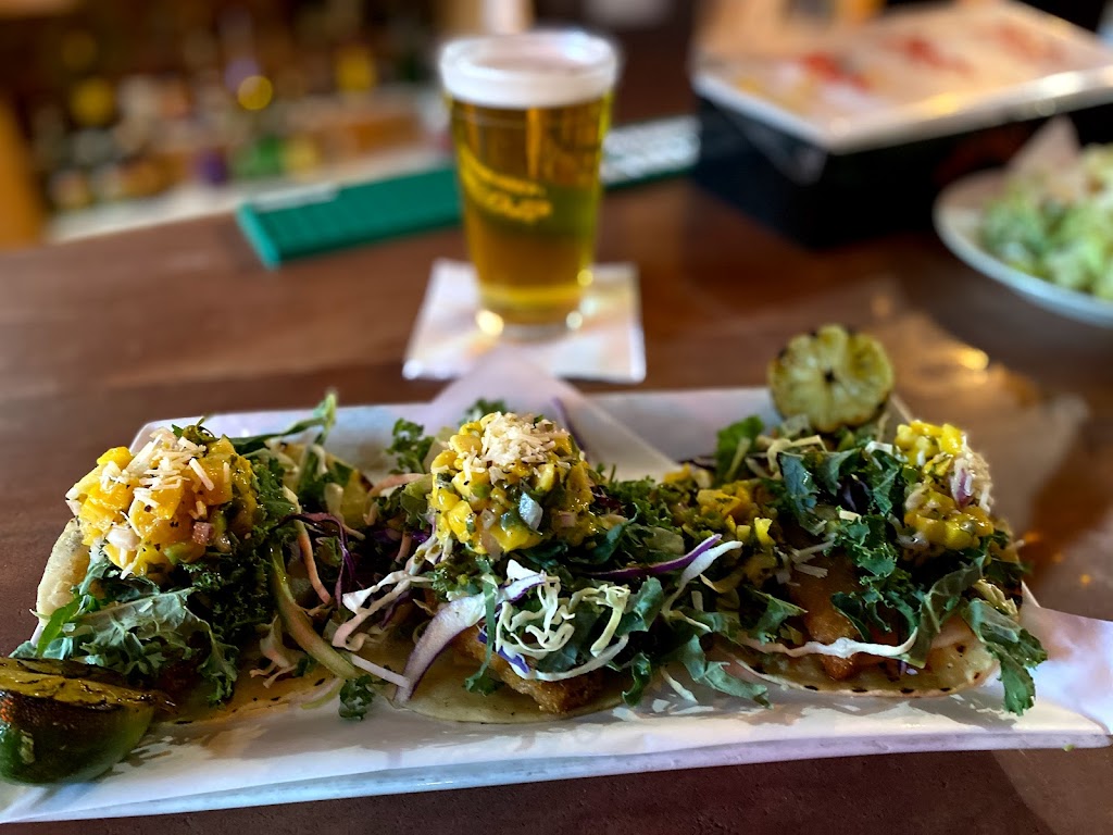 The Lodge Sports Bar & Grill | restaurant | 857 E White Mountain Blvd, Pinetop, AZ 85935, USA | 9283584602 OR +1 928-358-4602