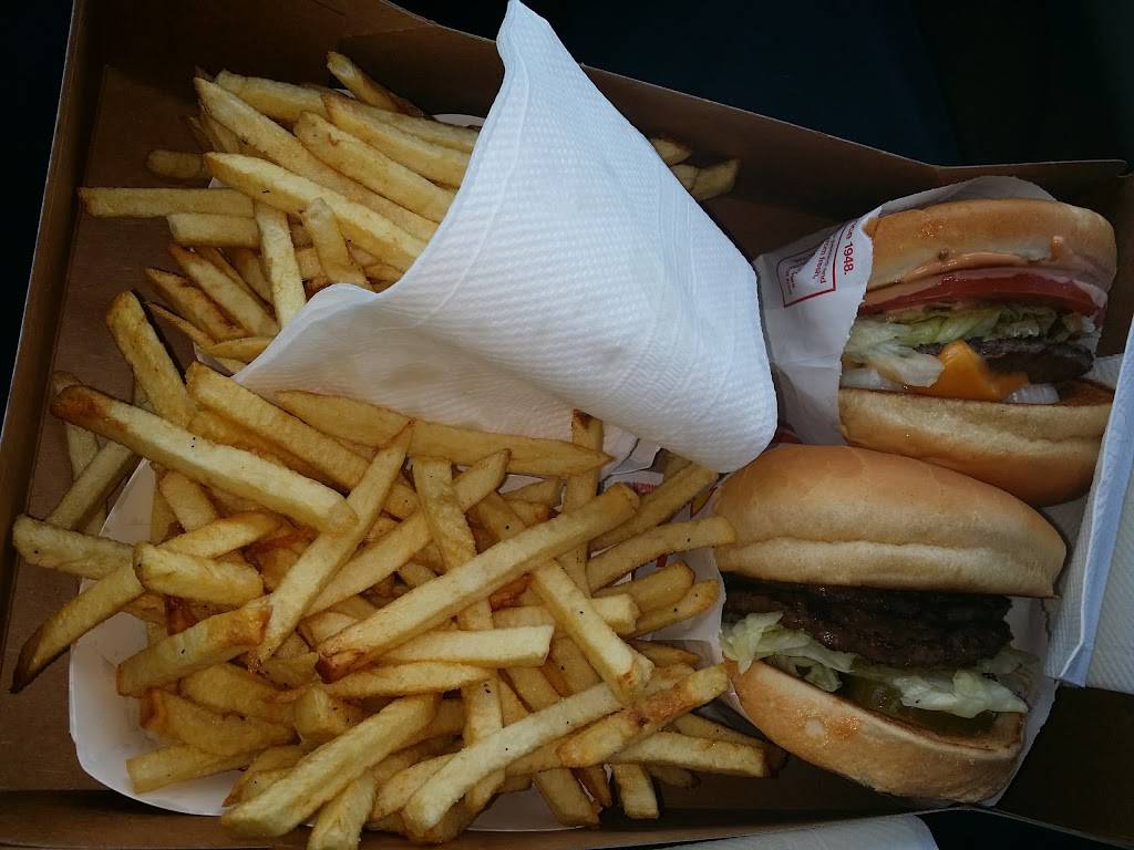 In-N-Out Burger | restaurant | 150 Town Center Blvd, Garland, TX 75040, USA | 8007861000 OR +1 800-786-1000