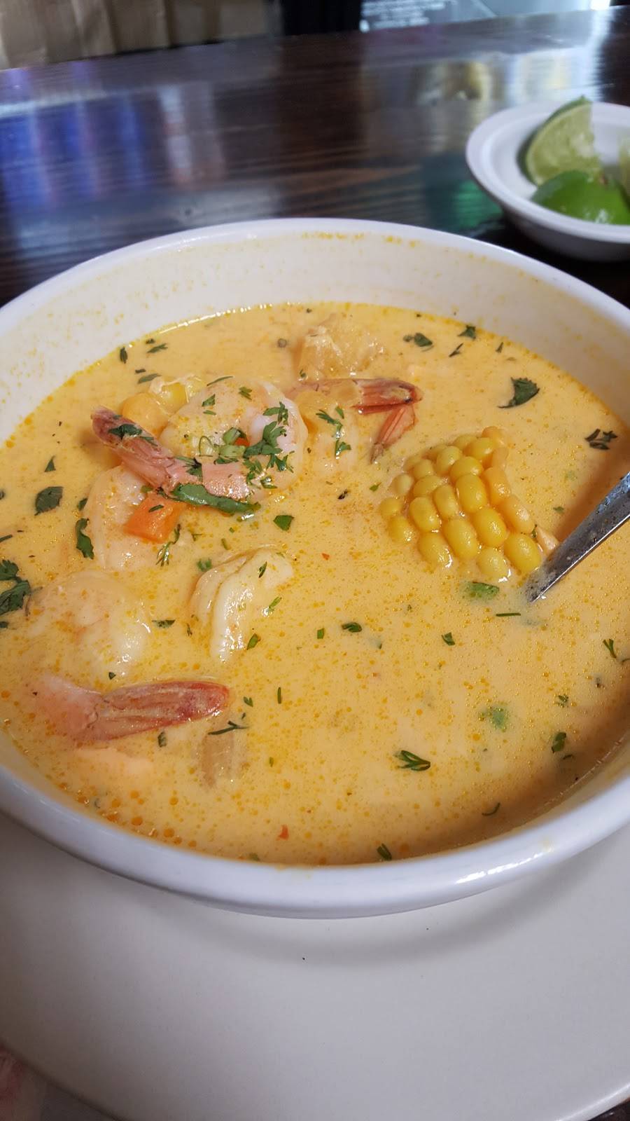 La Caleta | restaurant | 1529 Gates Ave, Brooklyn, NY 11237, USA | 7184188050 OR +1 718-418-8050