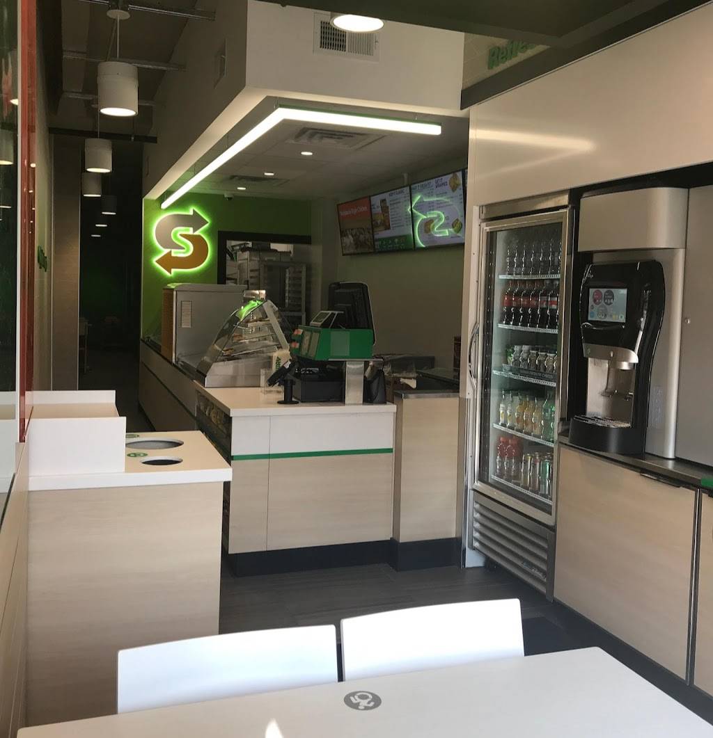 Subway | restaurant | Parkway Towers, 404 James Robertson Pkwy Suite 120, Nashville, TN 37219, USA | 6156799155 OR +1 615-679-9155