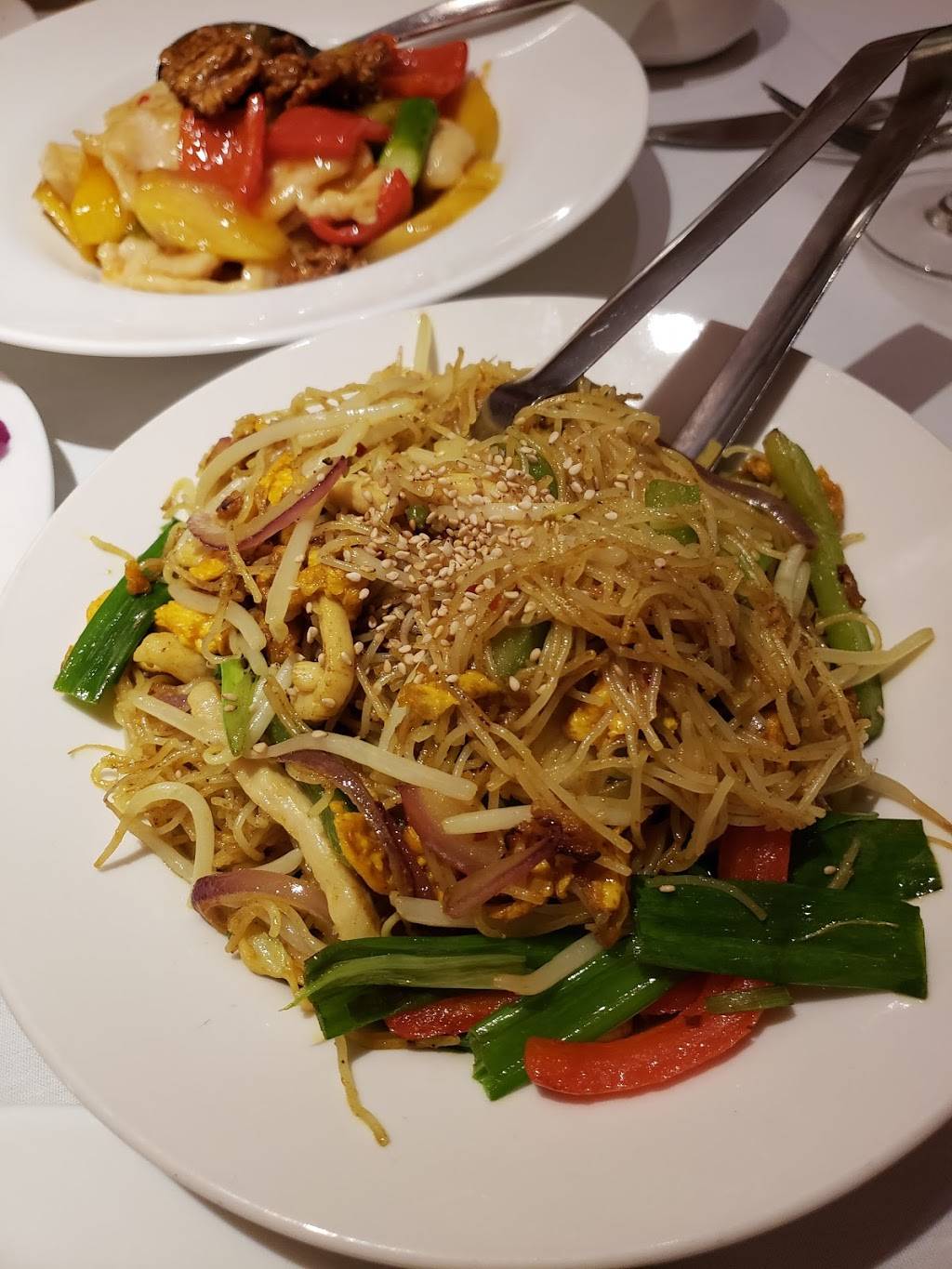 Moonstone Modern Asian | restaurant | 14 Northern Blvd, Great Neck, NY 11021, USA | 5165001000 OR +1 516-500-1000