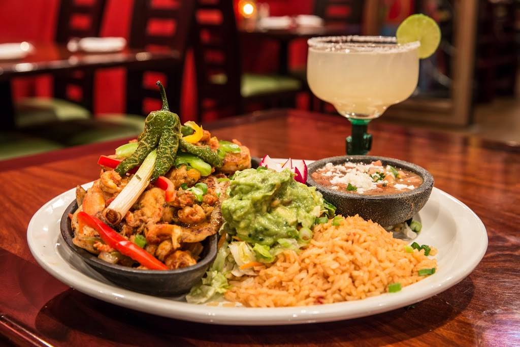 Viva Mercados Mexican Bar and Grill | restaurant | 9440 W Sahara Ave #165, Las Vegas, NV 89117, USA | 7024548482 OR +1 702-454-8482