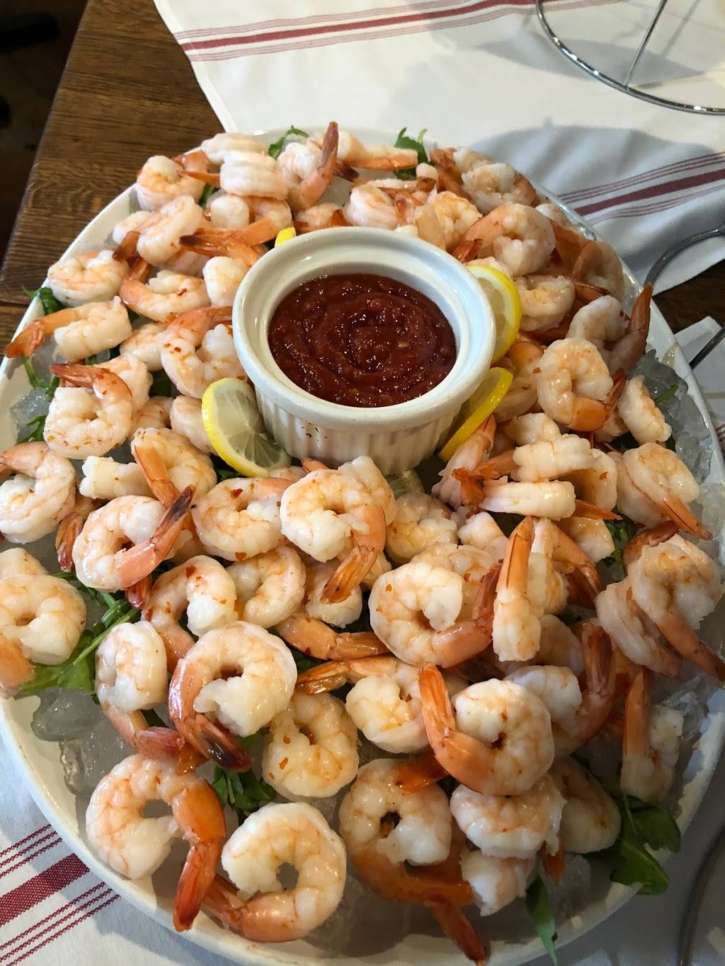 Republic kitchen and bar | restaurant | 262 Main St, Monroe, CT 06468, USA | 2035903826 OR +1 203-590-3826