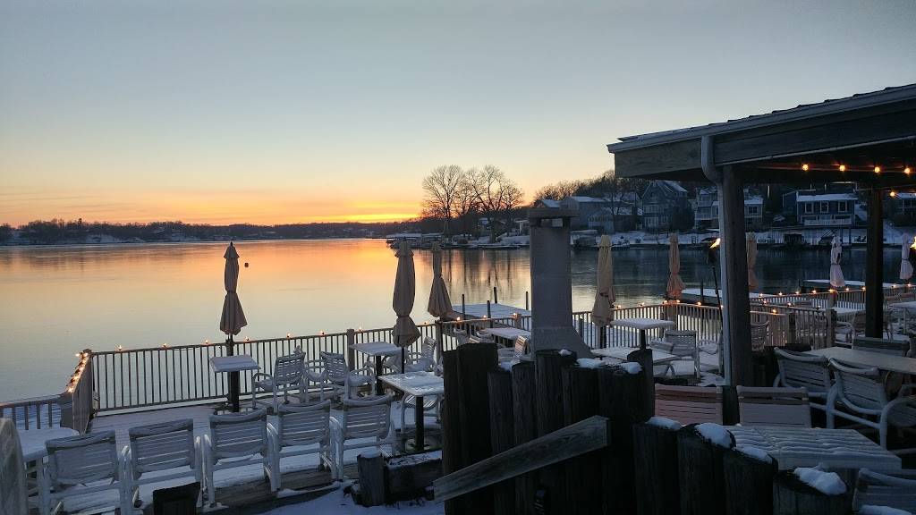 Marina Grog & Galley | restaurant | 22 A St, Lake Lotawana, MO 64086, USA | 8165785511 OR +1 816-578-5511