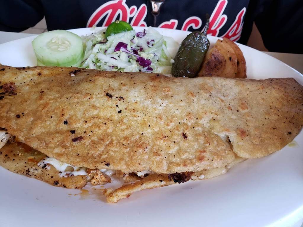 Tortas El Tri | restaurant | 2837 N 75th Ave #6, Phoenix, AZ 85035, USA | 6238464139 OR +1 623-846-4139