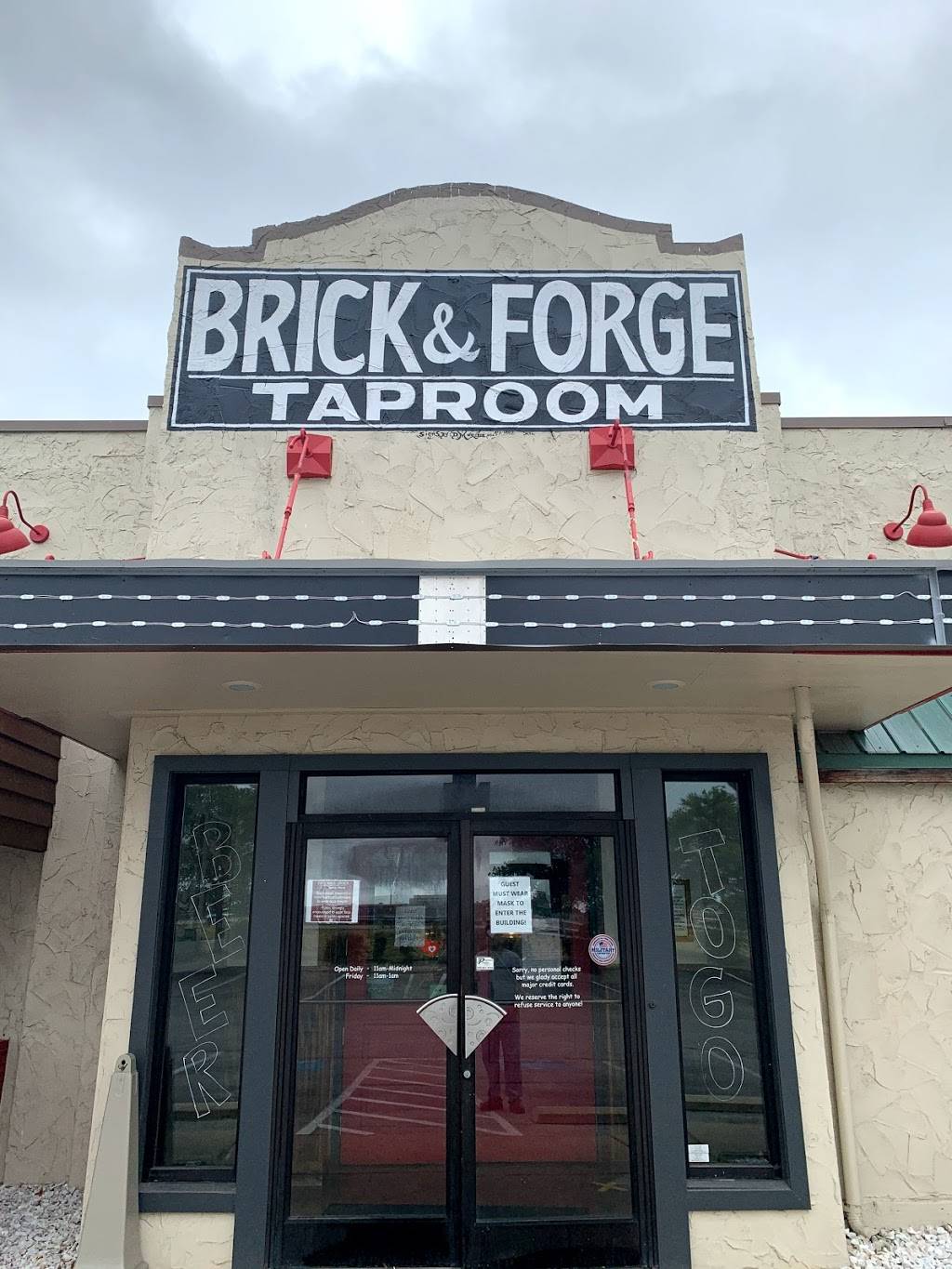 Brick and Forge Taproom | restaurant | 2901 E Central Texas Expy, Killeen, TX 76543, USA | 2548335061 OR +1 254-833-5061