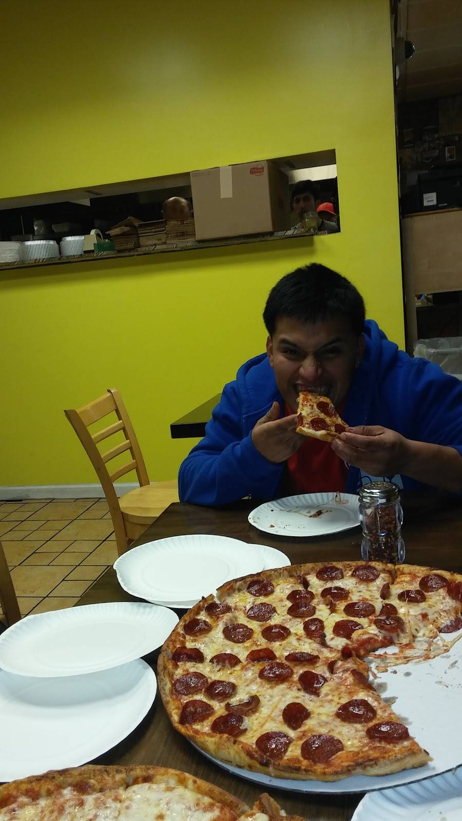 Alpha Delta Pizza | meal delivery | 371 Elm St, New Haven, CT 06511, USA | 2037873333 OR +1 203-787-3333