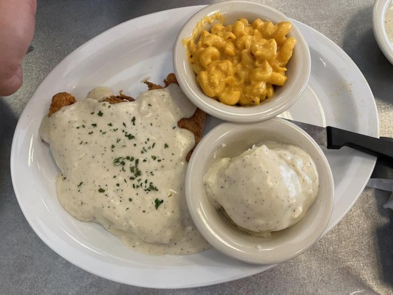 1838 Grill New Braunfels | restaurant | 123 S Union Ave, New Braunfels, TX 78130, USA | 8306099022 OR +1 830-609-9022