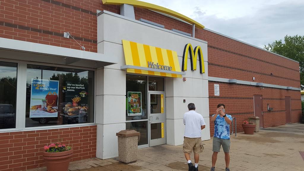 McDonalds | cafe | 439 E, IL-19, Roselle, IL 60172, USA | 6305298208 OR +1 630-529-8208