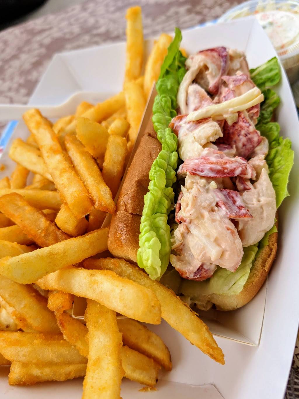 Lobster Barn | restaurant | 996 Hancock St, Abington, MA 02351, USA | 7818712433 OR +1 781-871-2433