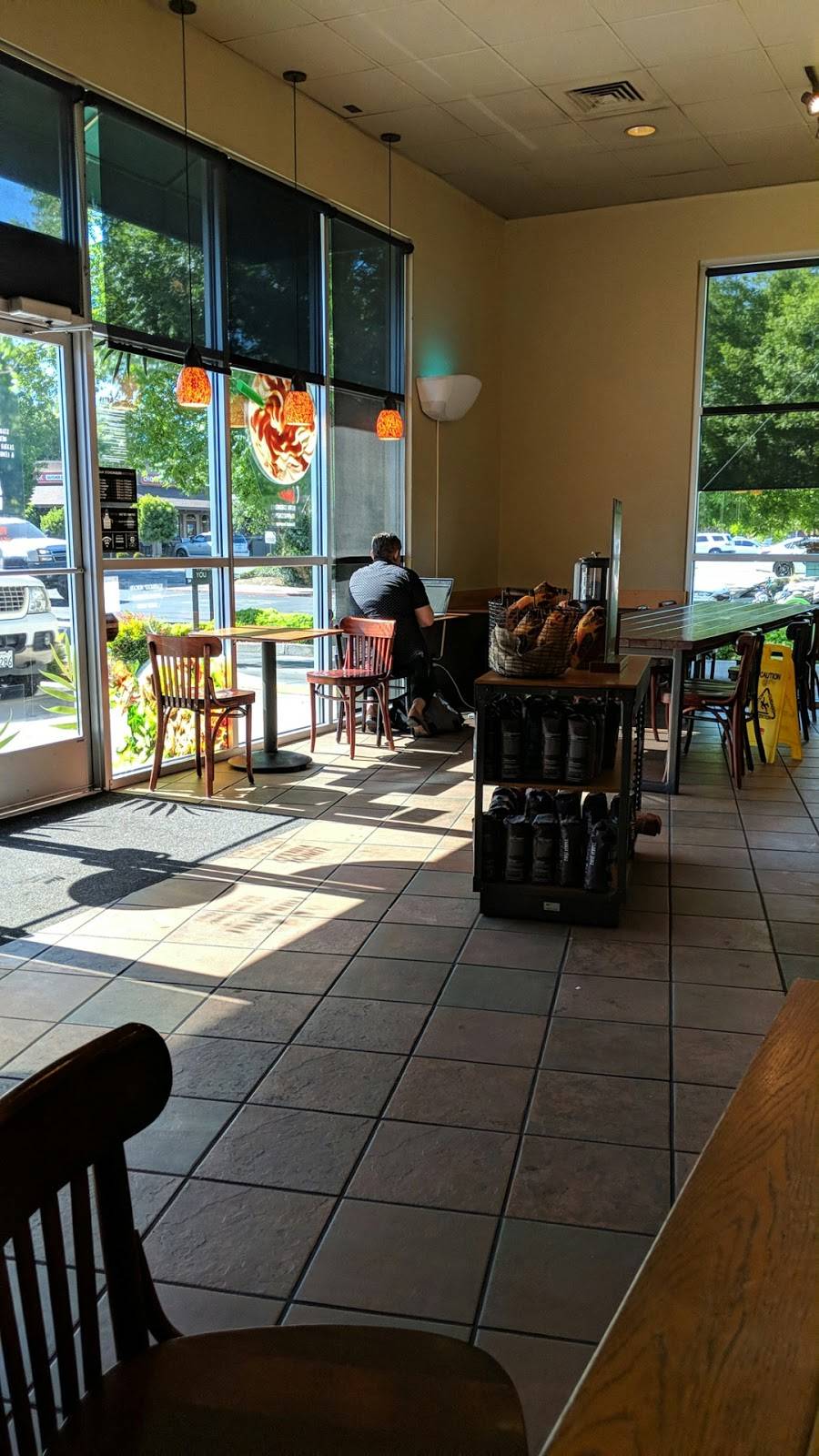 Starbucks | cafe | 2519 Coffee Rd, Modesto, CA 95355, USA | 2095780231 OR +1 209-578-0231